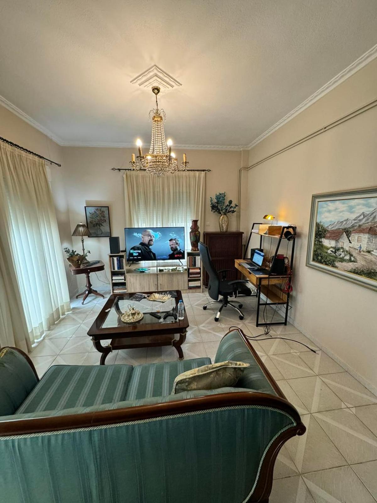 Appartement 50 Μέτρα Από Τον Μύλο Των Ξωτικών à Tríkala Extérieur photo